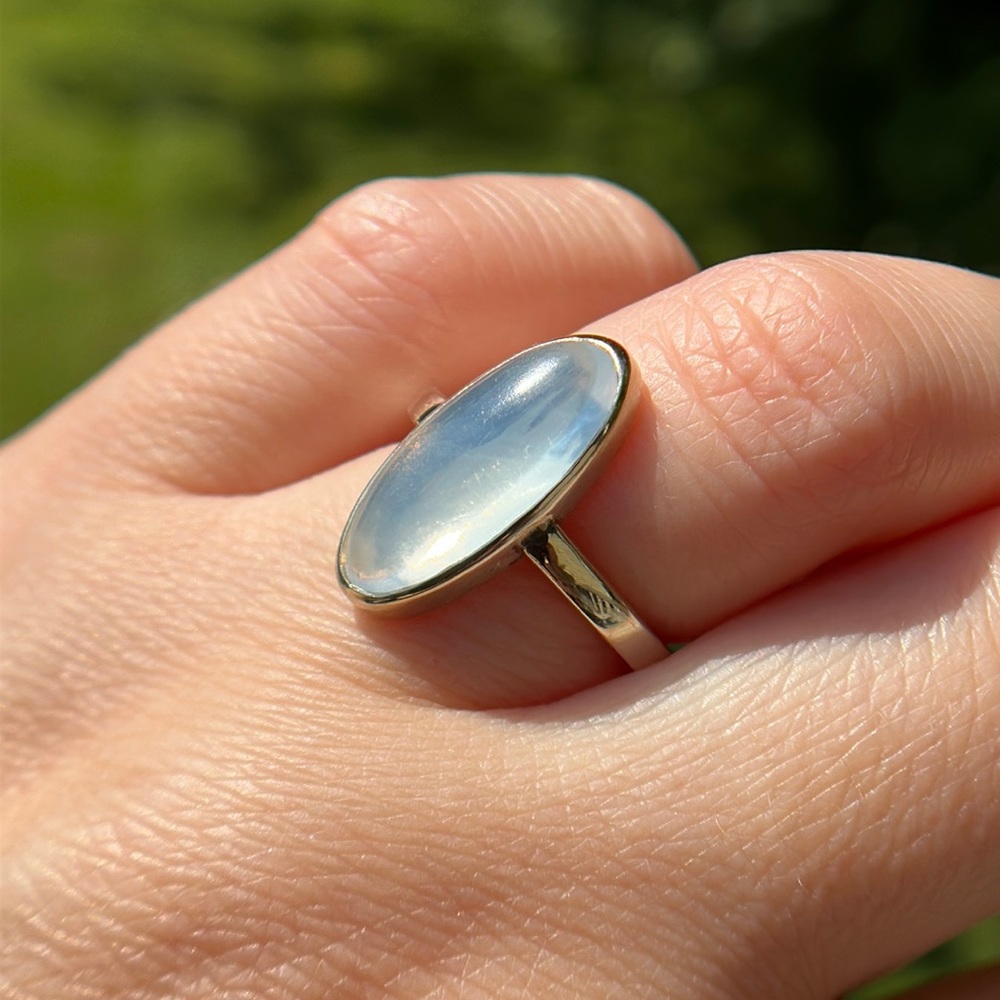 💕Sold 💕14Karat White Gold Moonstone Ring